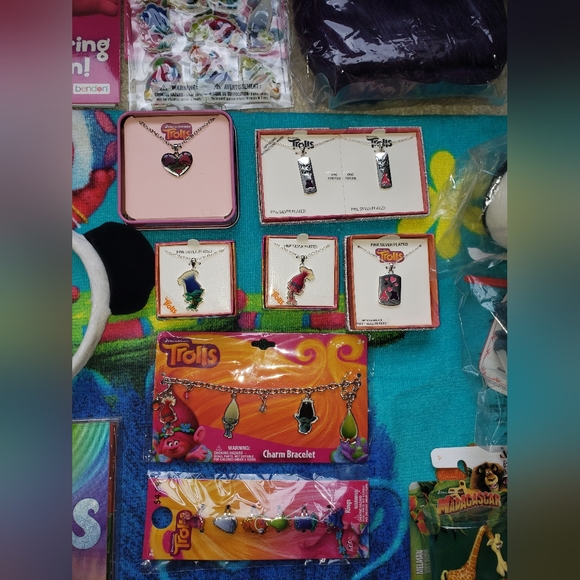 DreamWorks Toys and Crafts Bundle - Picture 6 of 13